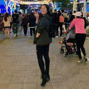 Meet your Posher, Emily